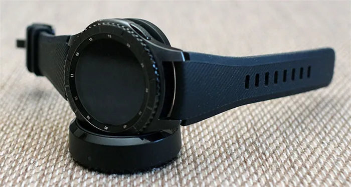 Умные часы Samsung Gear S3