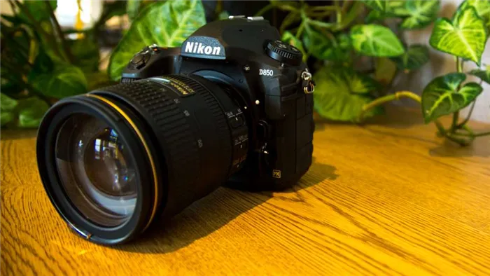Что лучше - Canon или Nikon?