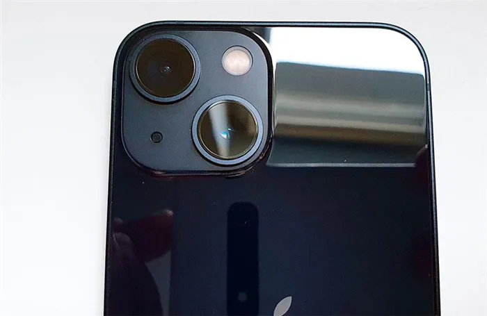 Мини-камера Apple iPhone 13