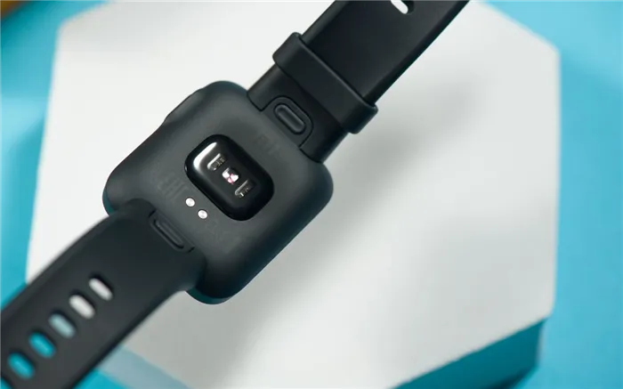 Посмотрите на часы Xiaomi Mi Watch Lite