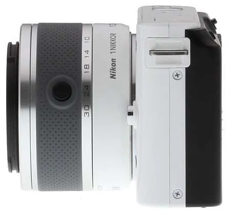 Компактная камера Nikon J1
