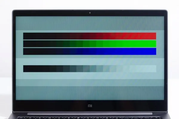 Обзор Xiaomi Mi NotebookAir13.3 - рабочая машина - дисплей. 7