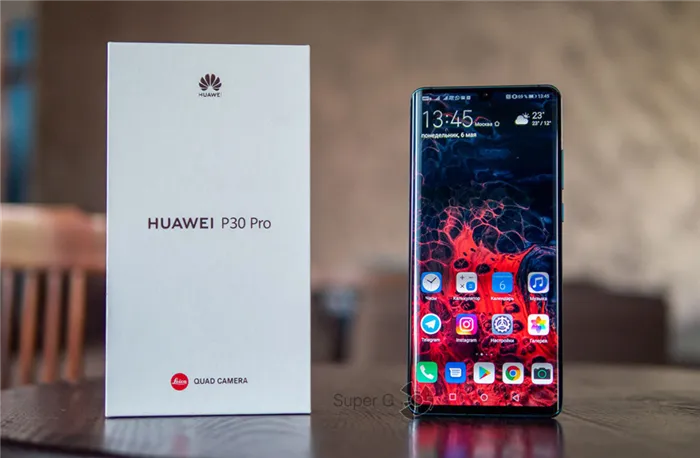 Упаковка HuaweiP30Pro и коробка для смартфона