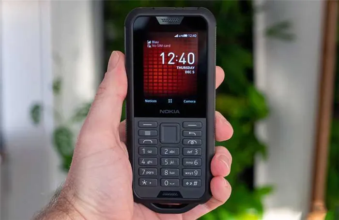 Жесткий дизайн Nokia800