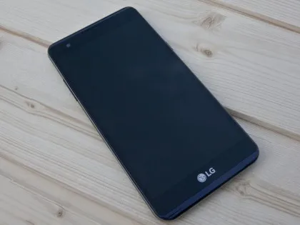 Обзор LG X-Power (K220DS)