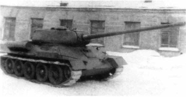 Т-34-100 зимой 1945 года