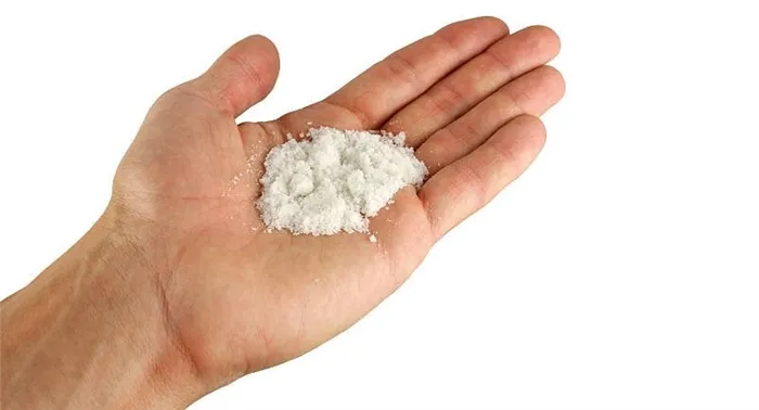 Соль способна удерживать воду в организме человека